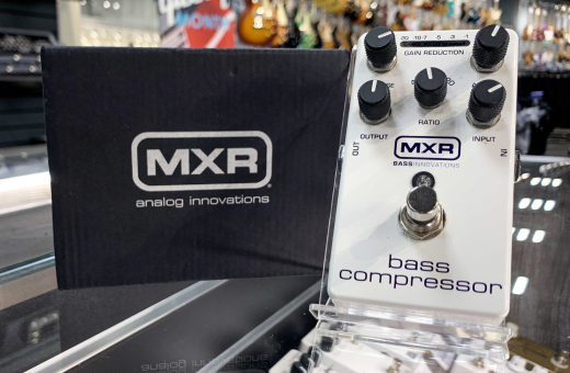 Store Special Product - MXR - M87 - Bass Compressor